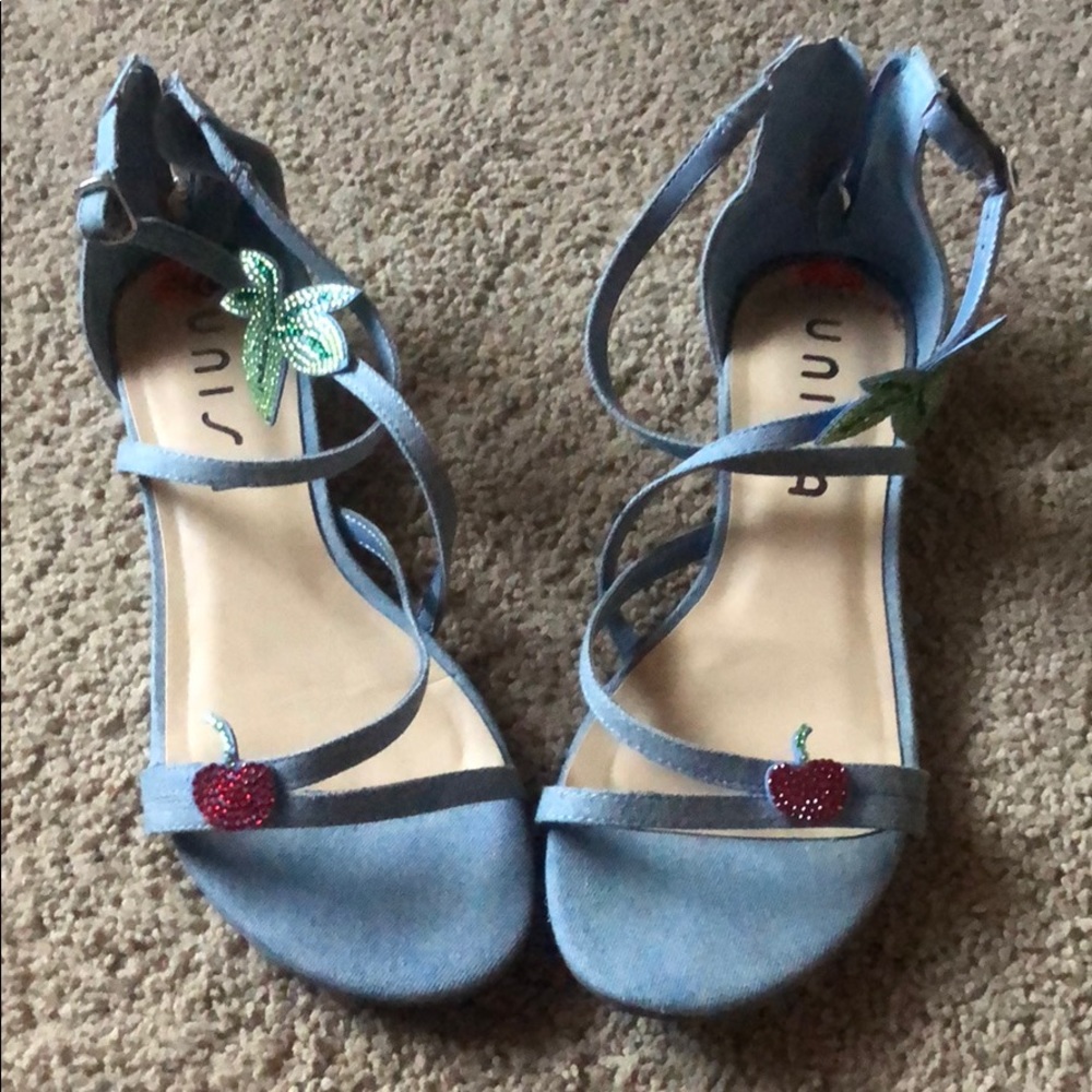 Very Cute Denim Sandals